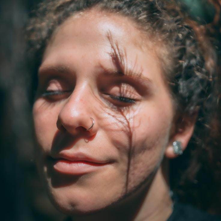 Portrait of Ananya meditation instructor